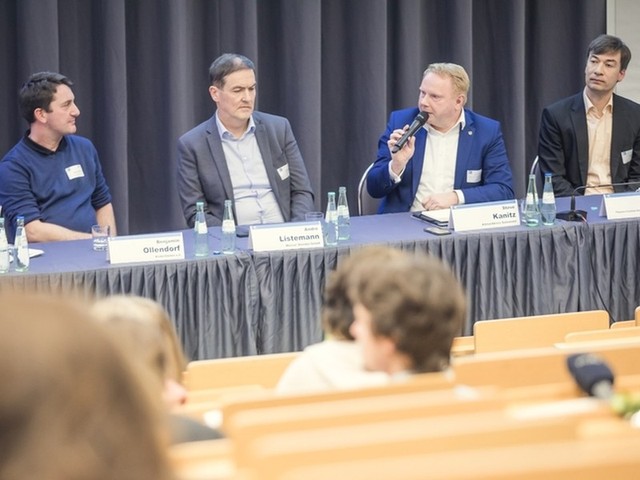 Altmärkische Netzwerkkonferenz 2025: Globaler Protektionismus, lokale Resonanz – Was der Trump-Zeitgeist und die Weltpolitik für die Altmark bedeuten