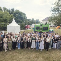 Absolvent:innen AHW