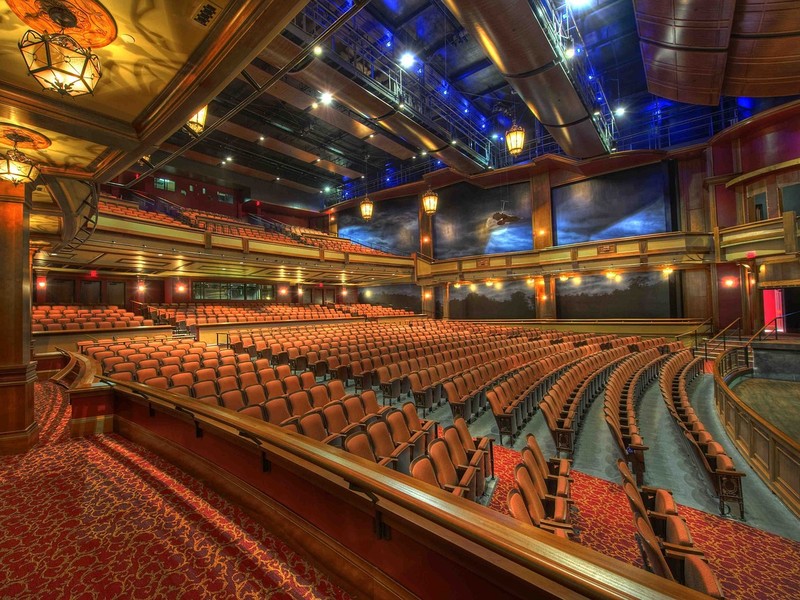 Foto eines leeren Theaters.